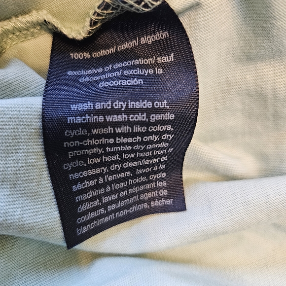 Tommy Hilfiger Mint Green Tee With Heart Emblem - Picture 8 of 11